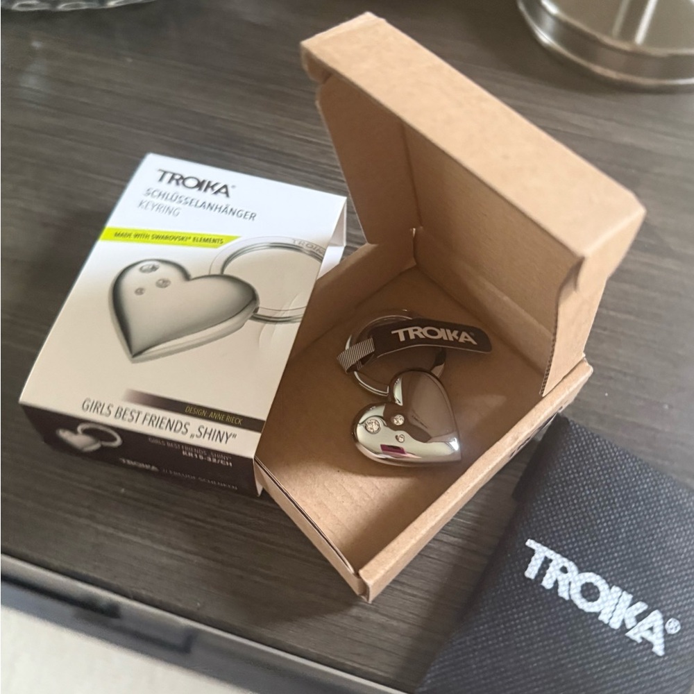 Silver Heart Keyring - Picture 9 of 14